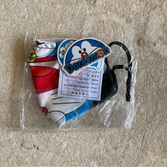 Doraemon Face Mask and Sticker New - Picture 2 of 2